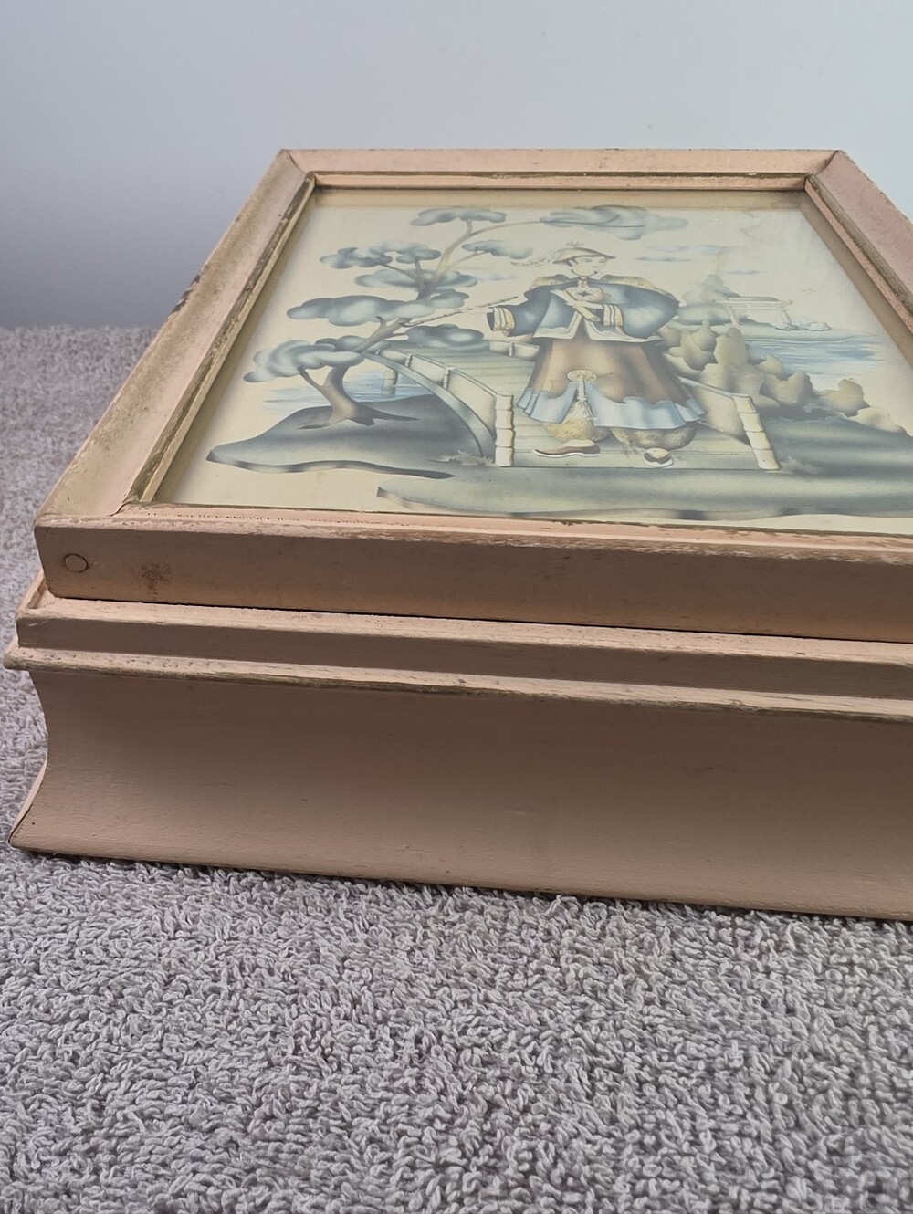 Vintage Woodrn Vanity Box Hinged Lid And With An Inset Mirror - Picture 4 of 16